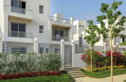 Apartment - 3 Bedrooms - 3 Bathrooms for sale in Cleopatra Square - 26th of July Corridor - 6 October City - Giza