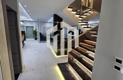 Villa - 5 Bedrooms - 5 Bathrooms for rent in Mountain View Hyde Park - 5th Settlement Compounds - The 5th Settlement - New Cairo City - Cairo