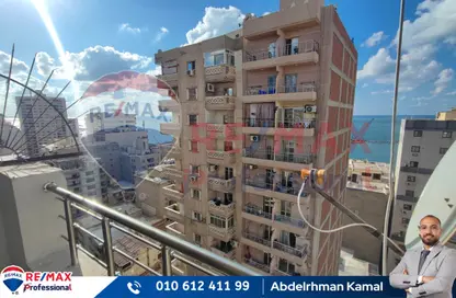 Apartment - 3 Bedrooms - 2 Bathrooms for sale in Khaled Ibn Al Walid St. - Sidi Beshr - Hay Awal El Montazah - Alexandria