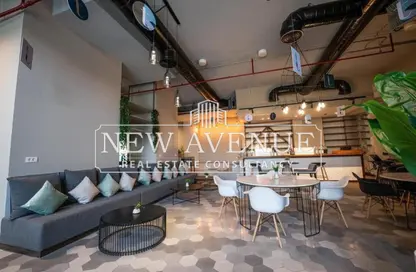 Office Space - Studio - 1 Bathroom for sale in Azad - 5th Settlement Compounds - The 5th Settlement - New Cairo City - Cairo Office Space - Studio - 1 Bathroom for sale in Azad - 5th Settlement Compounds - The 5th Settlement - New Cairo City - Cairo
