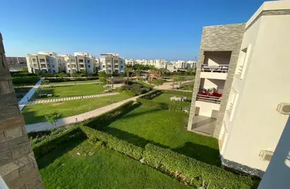 (بنتهاوس  (روف - 3 غرف نوم - 2 حمامات للبيع في أمواج - سيدي عبد الرحمن - الساحل الشمالي