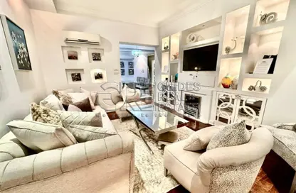 Apartment - 2 Bedrooms - 2 Bathrooms for rent in Mahmoud Azmy St. - Zamalek - Cairo