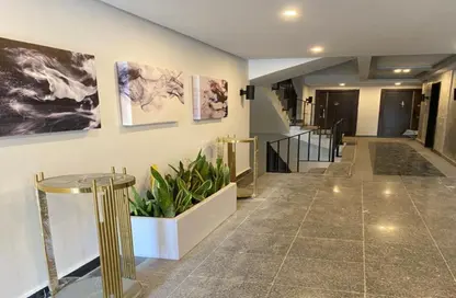 Apartment - 3 Bedrooms - 3 Bathrooms for sale in Sun Capital - Fayoum Desert road - 6 October City - Giza