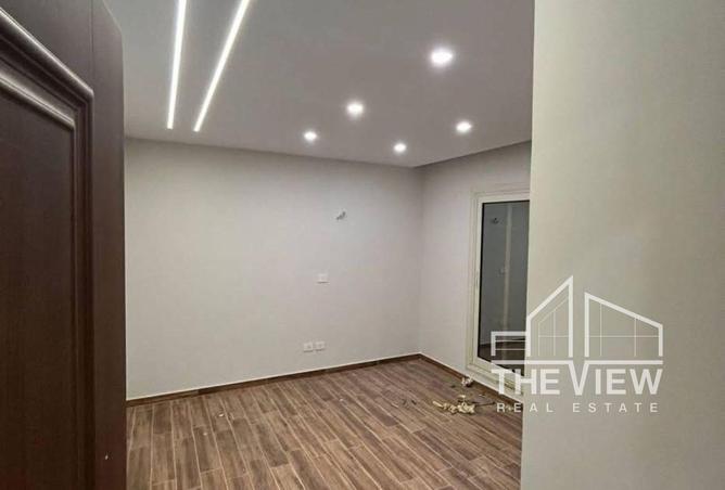 8249037 - الصورة الرئيسية للعقار