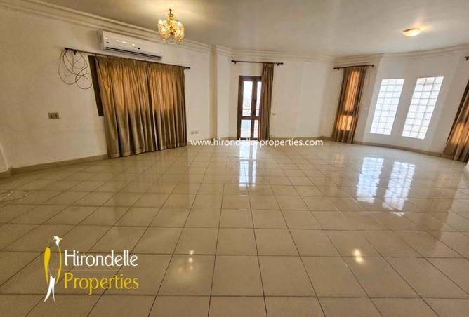 8547007 - Property Image 2