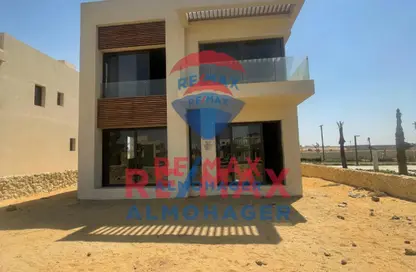 Villa - 3 Bedrooms - 3 Bathrooms for sale in O West - 6 October Compounds - 6 October City - Giza