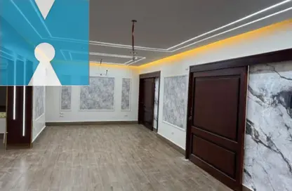 Office Space - Studio - 2 Bathrooms for sale in Cornish El Nile St. - Maadi - Hay El Maadi - Cairo