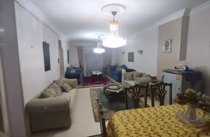 شقة - 3 غرف نوم - 2 حمامات للبيع في البوابة الثالثة القديمة - خفرع - حدائق الاهرام - الجيزة شقة - 3 غرف نوم - 2 حمامات للبيع في البوابة الثالثة القديمة - خفرع - حدائق الاهرام - الجيزة