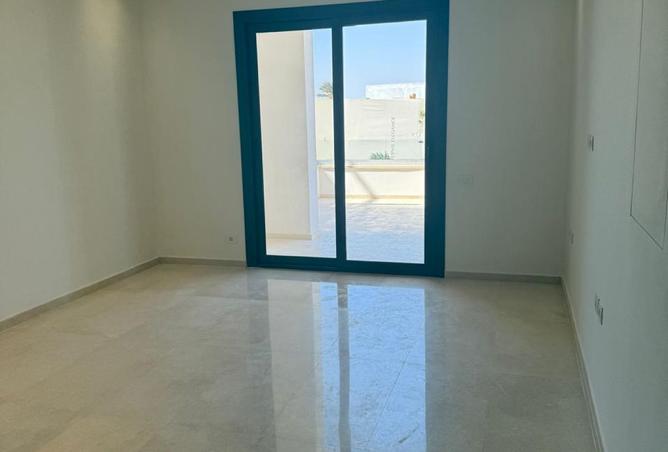 8212490 - Property Image 2