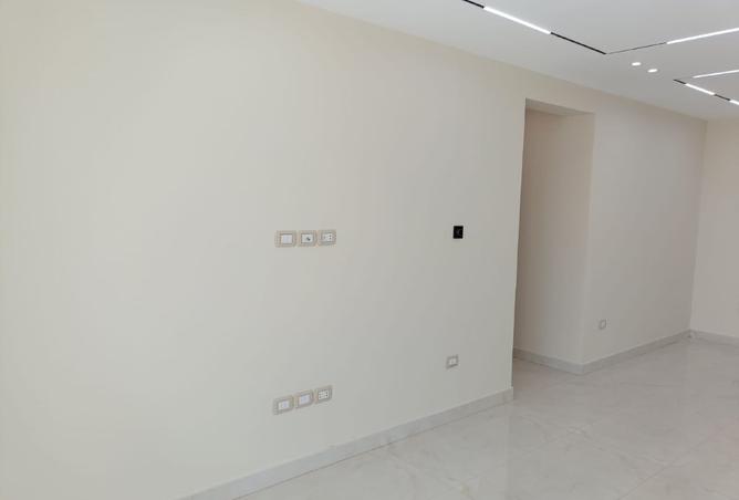 7902011 - Property Image 3