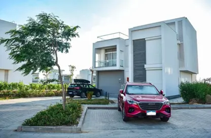 فيلا - 5 غرف نوم - 4 حمامات للبيع في مازيرين - مدينة العلمين الجديدة - العلمين - الساحل الشمالي