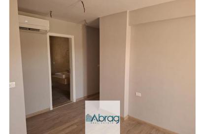 دوبلكس - 3 غرف نوم - 3 حمامات للبيع في فيلدج ويست - كمبوندات الشيخ زايد - الشيخ زايد - الجيزة