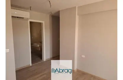 Duplex - 3 Bedrooms - 3 Bathrooms for sale in Village West - Sheikh Zayed Compounds - Sheikh Zayed City - Giza