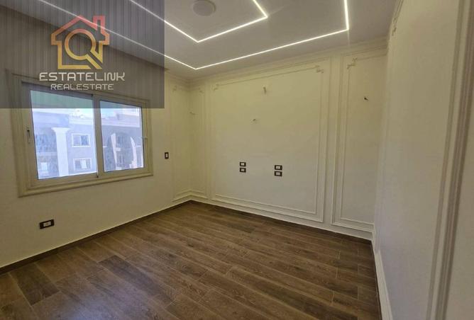 8482798 - Property Image 2