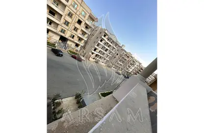 Apartment - 3 Bedrooms - 3 Bathrooms for sale in South Lotus - El Lotus - New Cairo City - Cairo