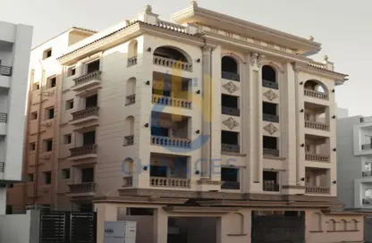 Apartment - 3 Bedrooms - 3 Bathrooms for sale in 2 and 2 - Al Andalus District - New Cairo City - Cairo