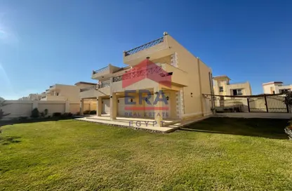 Villa - 4 Bedrooms - 3 Bathrooms for rent in Golf Al Solimania - Cairo Alexandria Desert Road - 6 October City - Giza