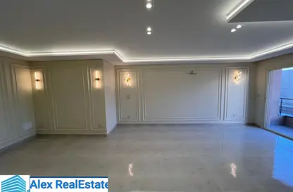 Apartment - 3 Bedrooms - 2 Bathrooms for rent in Al Geish Road - Camp Chezar - Hay Wasat - Alexandria