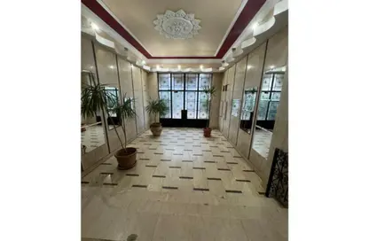 Apartment - 3 Bedrooms - 2 Bathrooms for sale in Ahmed Fakhry St. - 6th Zone - Nasr City - Cairo