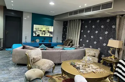 Apartment - 4 Bedrooms - 4 Bathrooms for sale in Al Amal St. - Sheikh Zayed City - Giza
