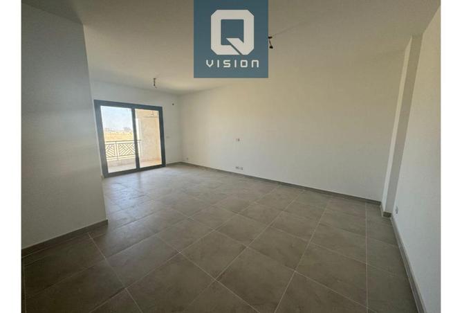 8341404 - Property Image 3