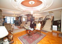 Duplex - 3 bedrooms - 2 bathrooms for للبيع in Smouha - Hay Sharq - Alexandria