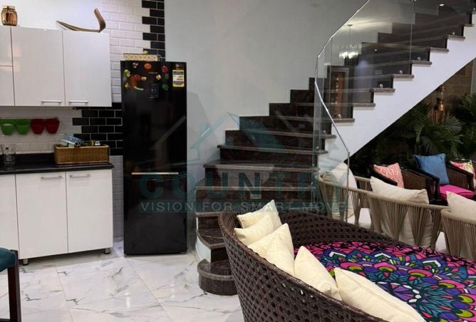 8250413 - Property Image 2