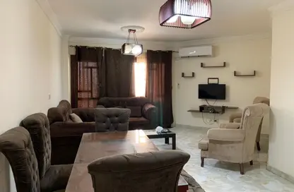 شقة - 2 غرف نوم - 1 حمام للايجار في شارع يوسف السباعي - الرحاب المرحلة الأولى - الرحاب - مدينة القاهرة الجديدة - القاهرة