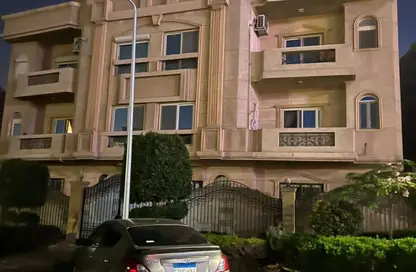 Apartment - 2 Bedrooms - 1 Bathroom for sale in Bank Center Street - South Teseen St. - The 5th Settlement - New Cairo City - Cairo