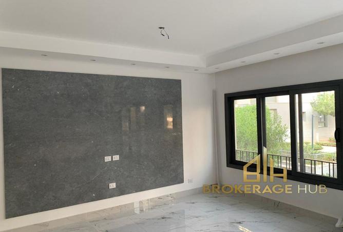 8037840 - Property Image 2