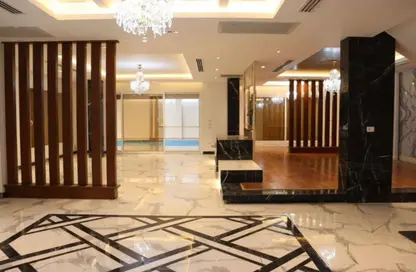 Townhouse - 5 Bedrooms - 5 Bathrooms for sale in 9th District - Sheikh Zayed City - Giza
