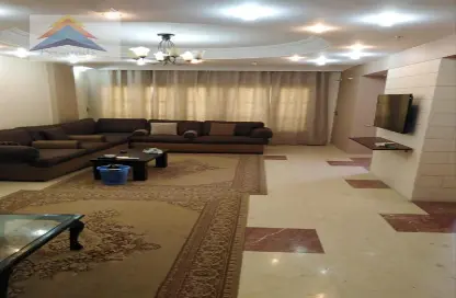 شقة - 3 غرف نوم - 2 حمامات للايجار في شارع محي الدين أبو العز - الدقي - الجيزة