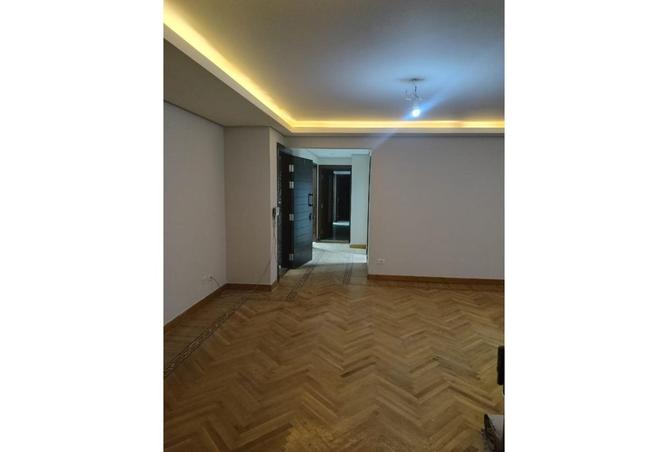 8180758 - Property Image 2