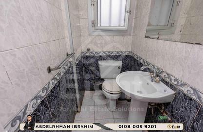 Apartment - 2 Bedrooms - 2 Bathrooms for rent in Smouha Square - Smouha - Hay Sharq - Alexandria