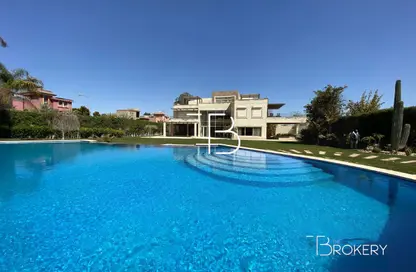 Villa - 4 Bedrooms - 5 Bathrooms for sale in Golf Al Solimania - Cairo Alexandria Desert Road - 6 October City - Giza
