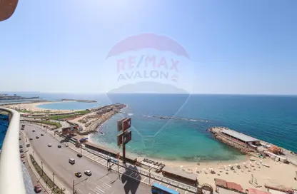 شقة - 4 غرف نوم - 4 حمامات للبيع في سان ستيفانو - حي شرق - الاسكندرية
