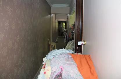 Apartment - 3 Bedrooms - 1 Bathroom for sale in Al Metro St. - Helmeyet El Zaitoun - Hay El Zaytoun - Cairo