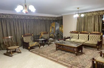Apartment - 3 Bedrooms - 2 Bathrooms for rent in Asmaa Fahmy St. - Ard El Golf - Heliopolis - Masr El Gedida - Cairo