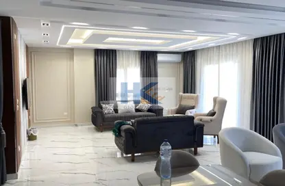 Apartment - 4 Bedrooms - 3 Bathrooms for rent in Touristic Zone 6 - Touristic Zone - Al Motamayez District - 6 October City - Giza