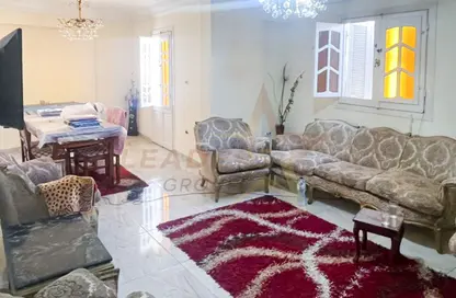 Apartment - 2 Bedrooms - 1 Bathroom for rent in Azarita - Hay Wasat - Alexandria