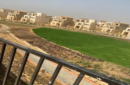 فيلا - 5 غرف نوم - 5 حمامات للبيع في سيليستا هيلز - اب تاون كايرو - المقطم - القاهرة