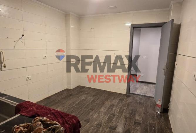 8371610 - Property Image 3