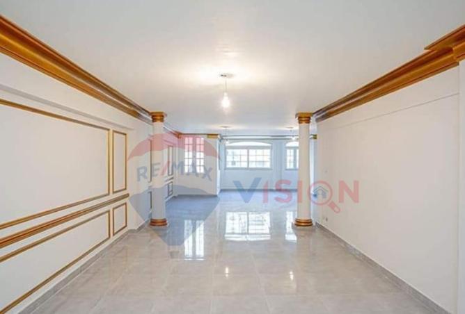 8444595 - Property Image 2