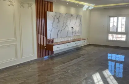 شقة - 3 غرف نوم - 3 حمامات للبيع في شارع المهندس احمد كمال حمدي - الحي السادس عشر - الشيخ زايد - الجيزة