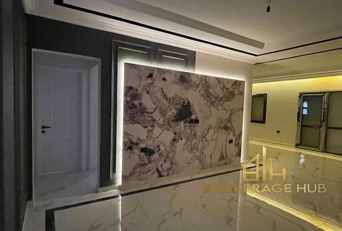 8411420 - Property Image 2