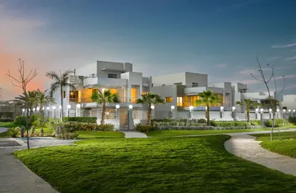 Apartment - 4 Bedrooms - 4 Bathrooms for sale in Cleopatra Square - 26th of July Corridor - 6 October City - Giza