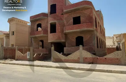 Villa - 7+ Bedrooms - 4 Bathrooms for sale in Palm Villa - Al Wahat Road - 6 October City - Giza