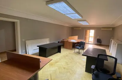 Office Space - Studio - 3 Bathrooms for rent in Maadi - Hay El Maadi - Cairo
