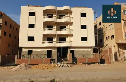 Apartment - 3 Bedrooms - 3 Bathrooms for sale in 1st Neighborhood - 3rd Area - Shorouk City - Cairo