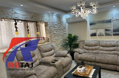 Apartment - 3 Bedrooms - 1 Bathroom for sale in Amin Al Rihani St. - 6th Zone - Nasr City - Cairo